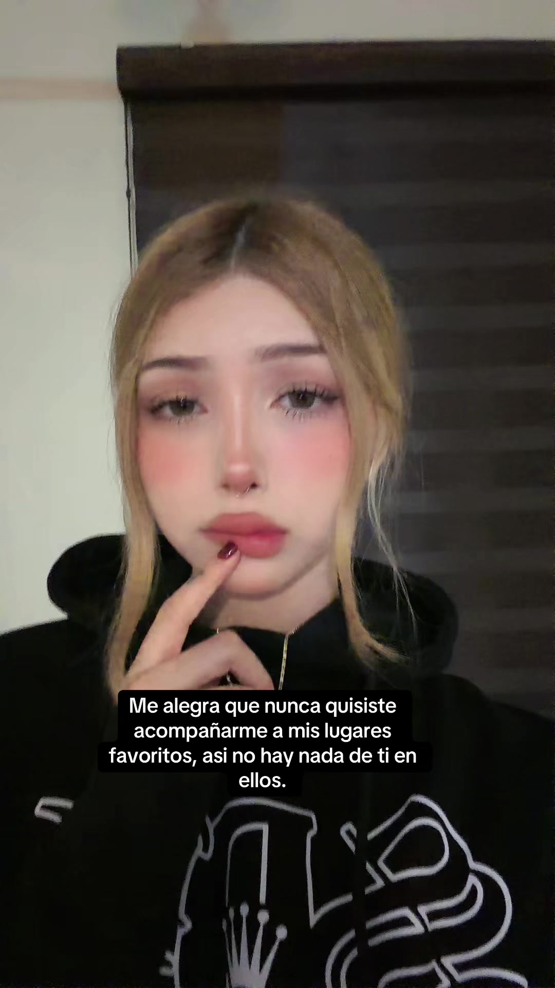 @𝓑𝓮𝓵𝓬𝔂 𝓖𝓻𝓮𝔂🍒👁️⃤