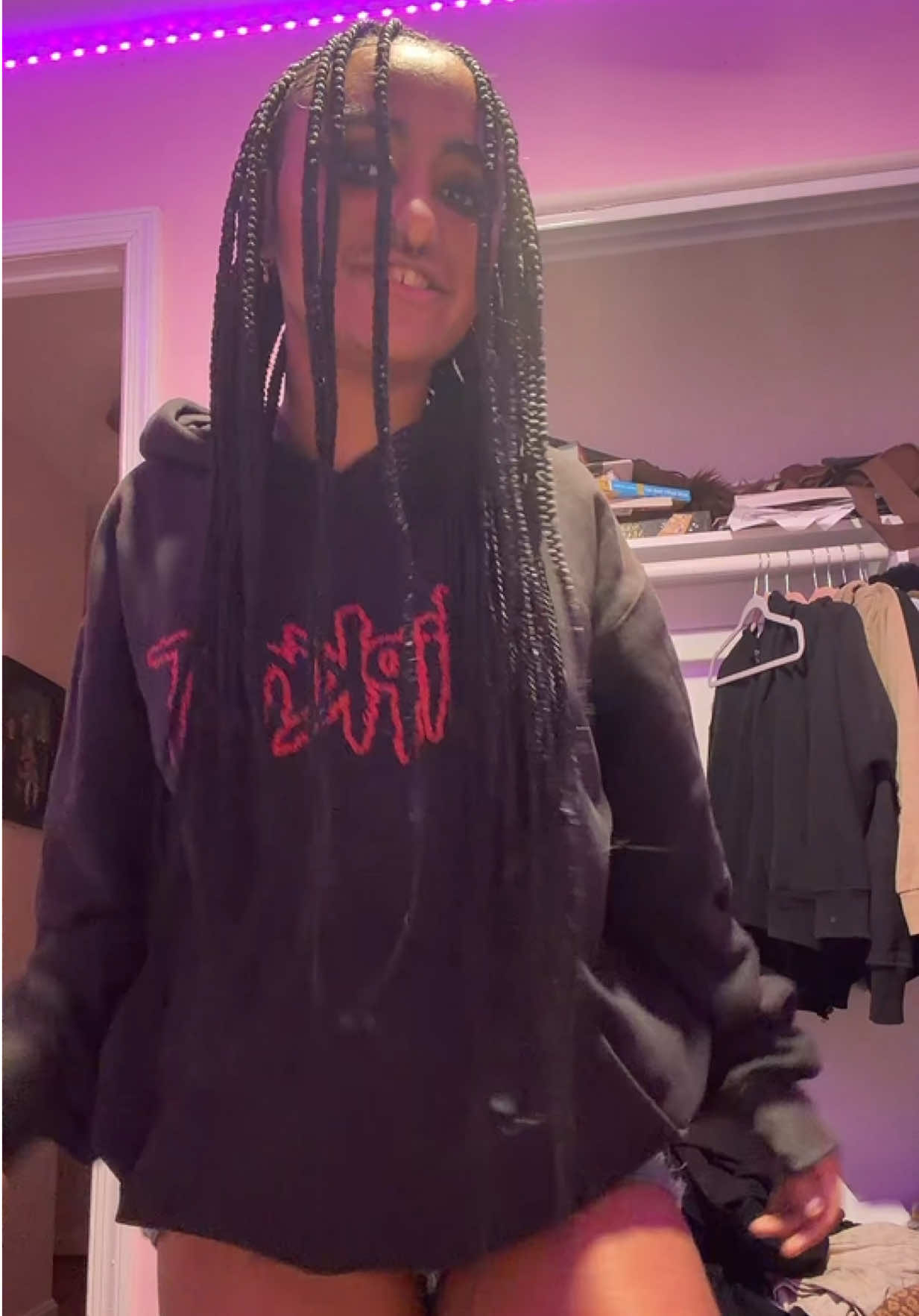 @sickfckleah