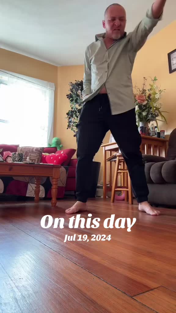 @dancingsecurityguard3