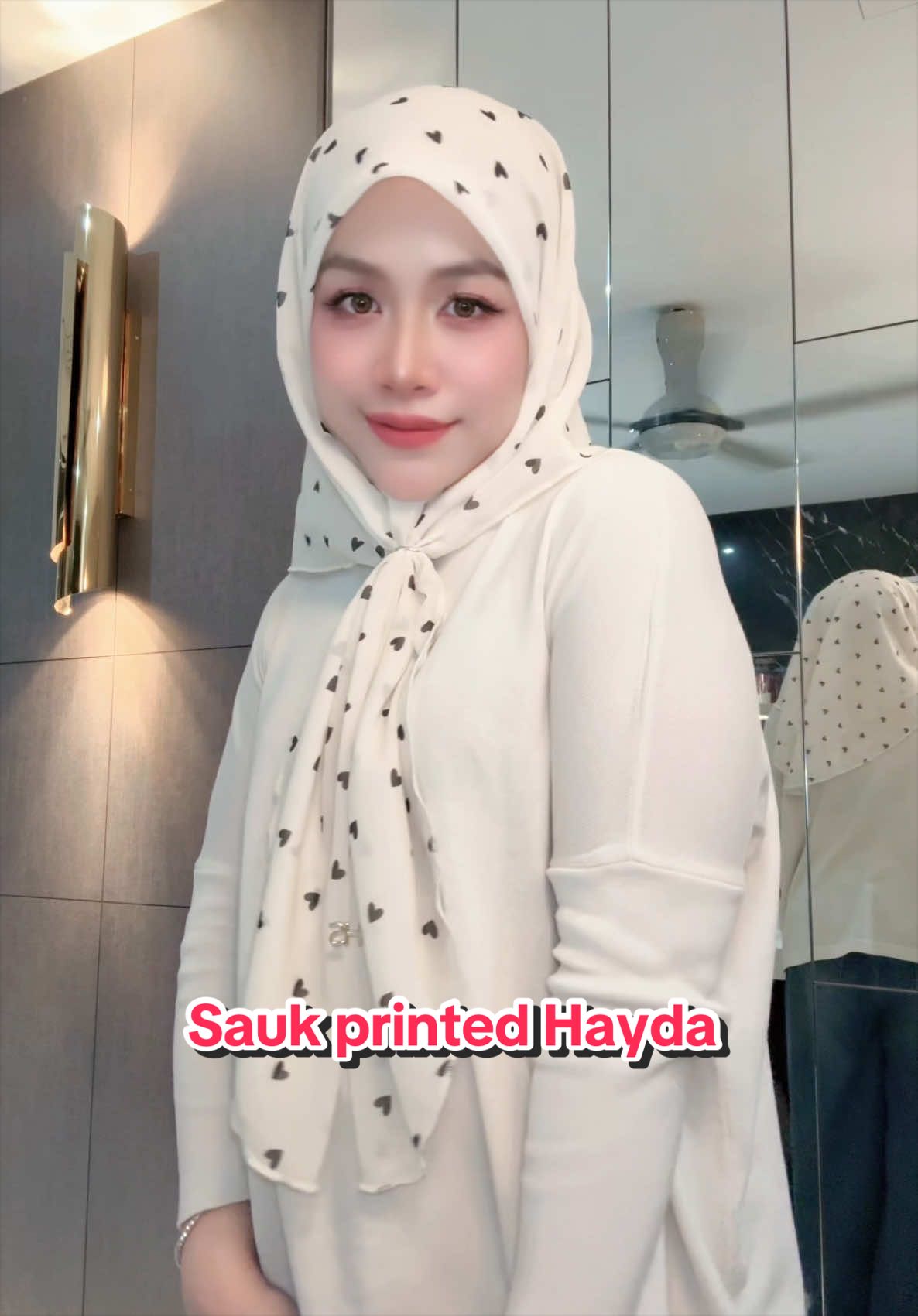 @Founder Hayda Scarf