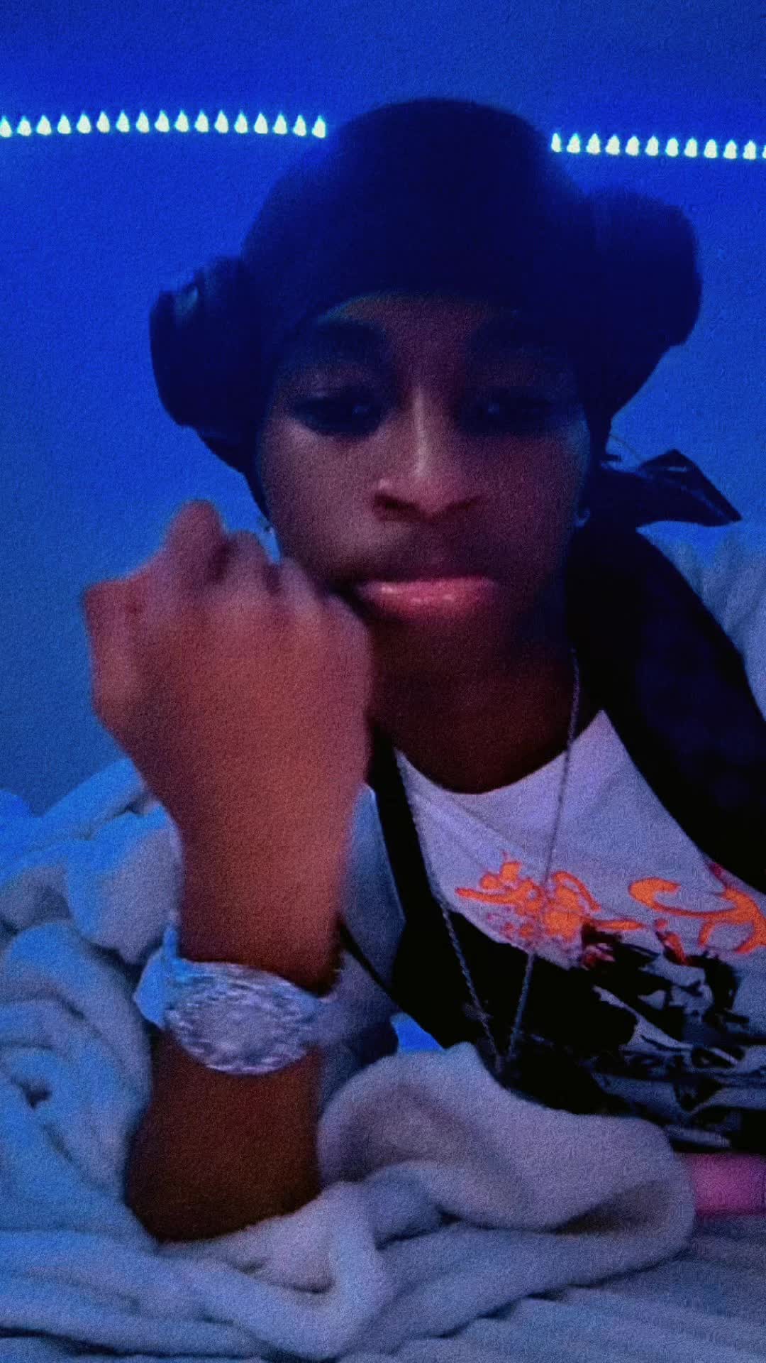 @LUH_TAE5️⃣🩸