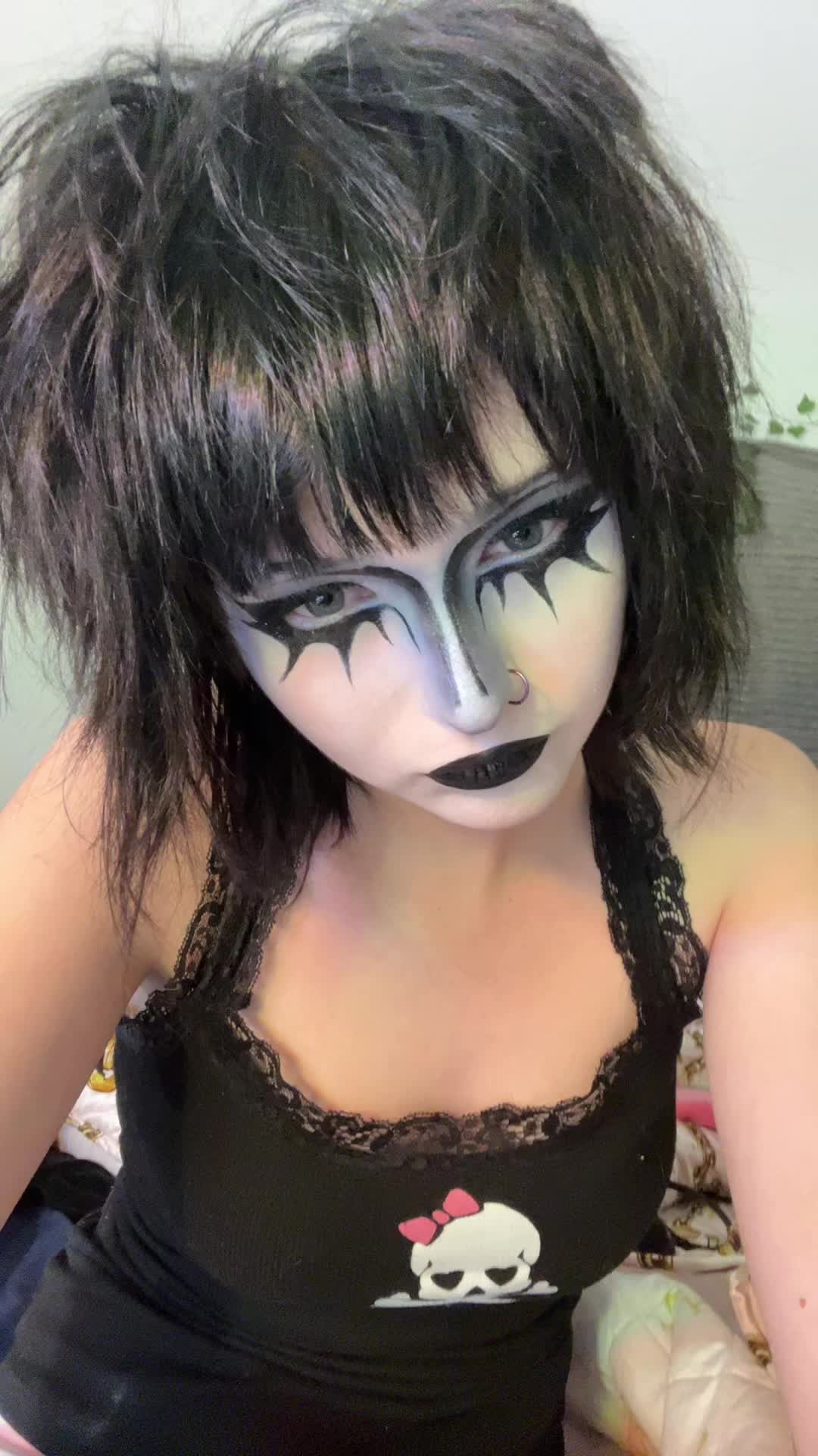 @emo