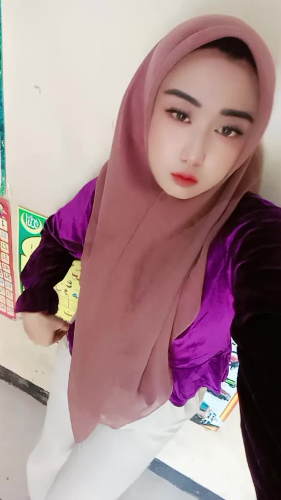 @Vhira