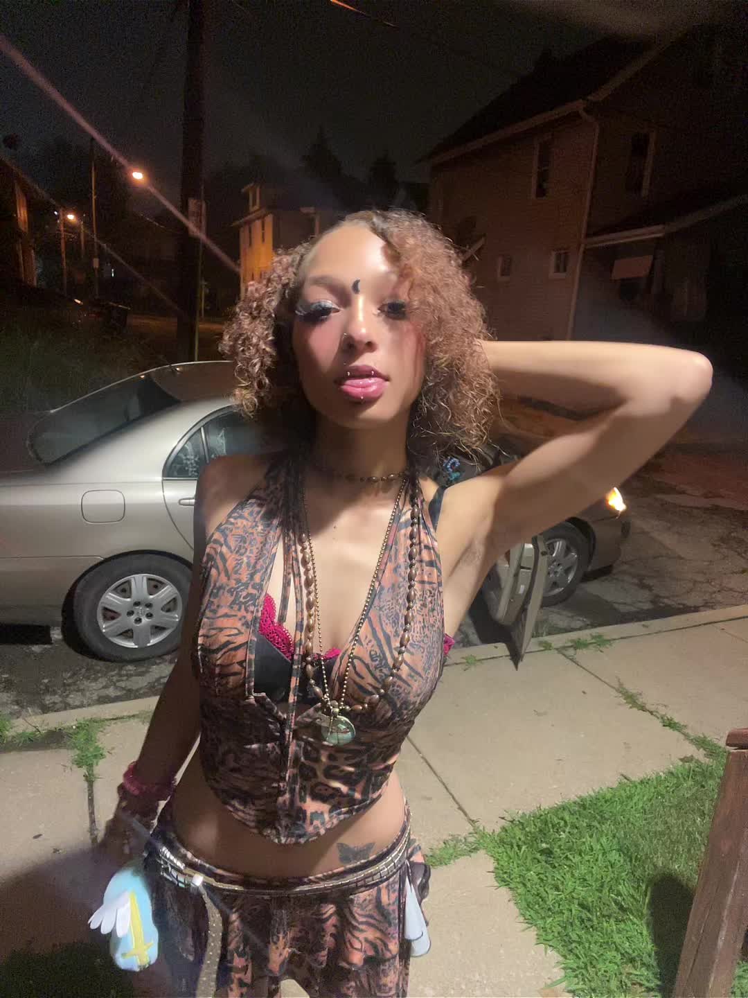 @niazshii