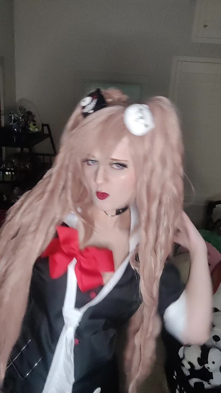 @Cosplayer antics