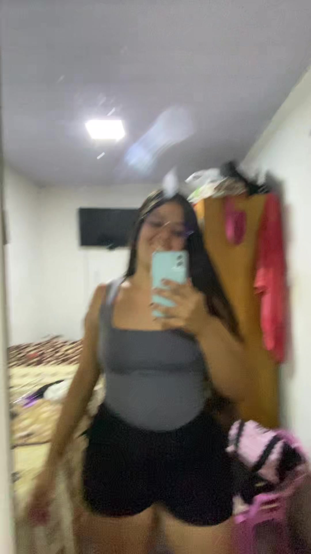 @🏄🏻&zwj;♀️