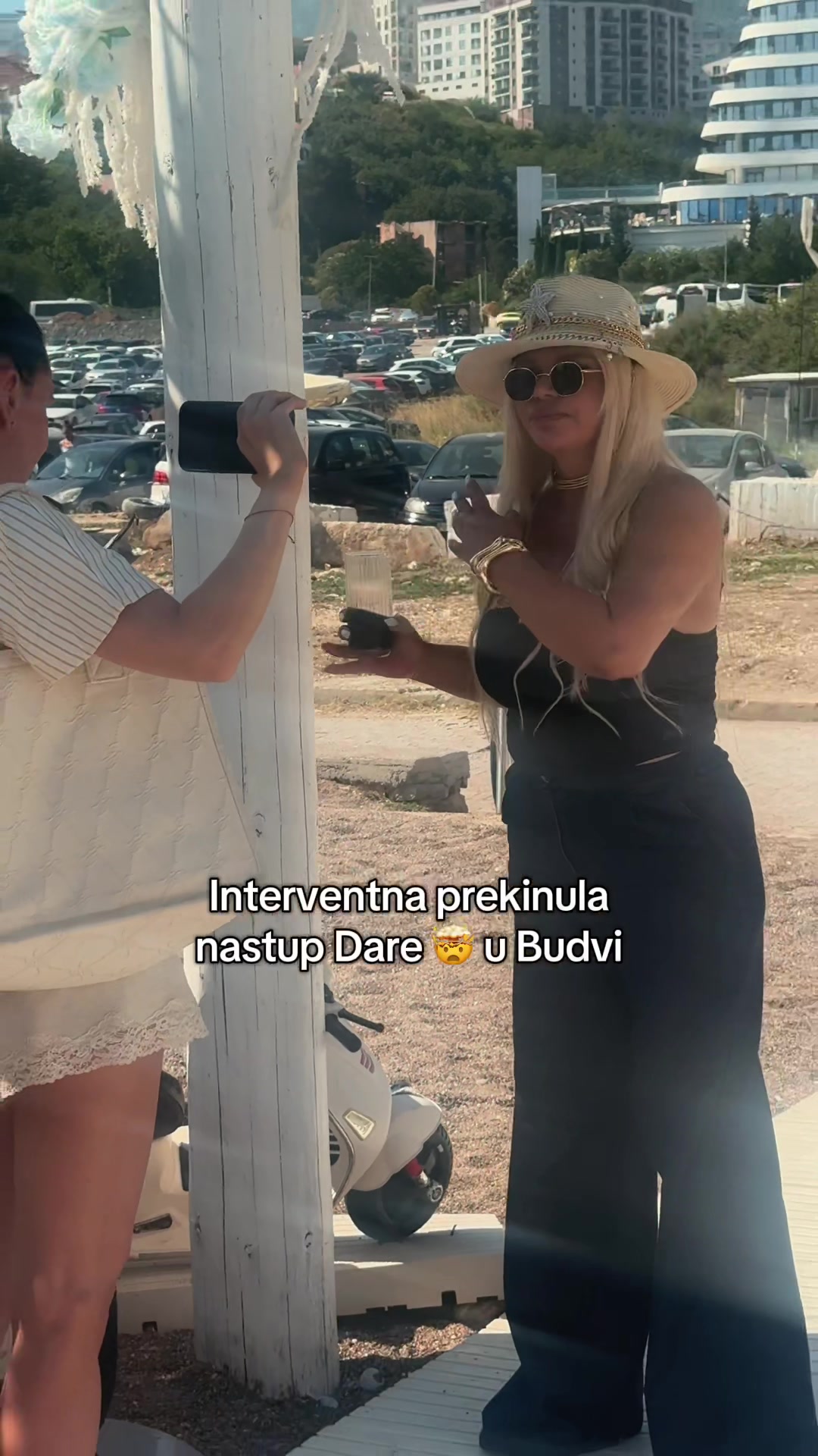 @🙋🏻&zwj;♀️ Hercegovka