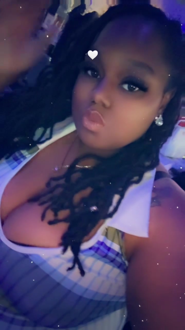@URfavoriteDESIRE