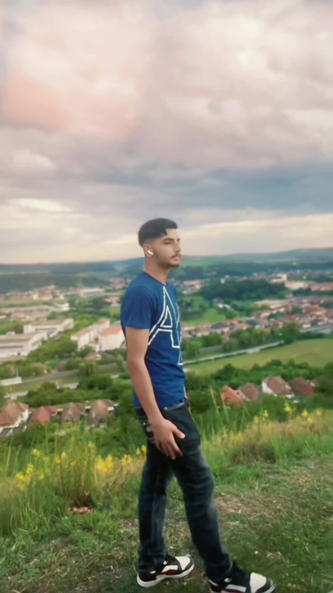 @F A I Z I+33🇵🇰🇫🇷