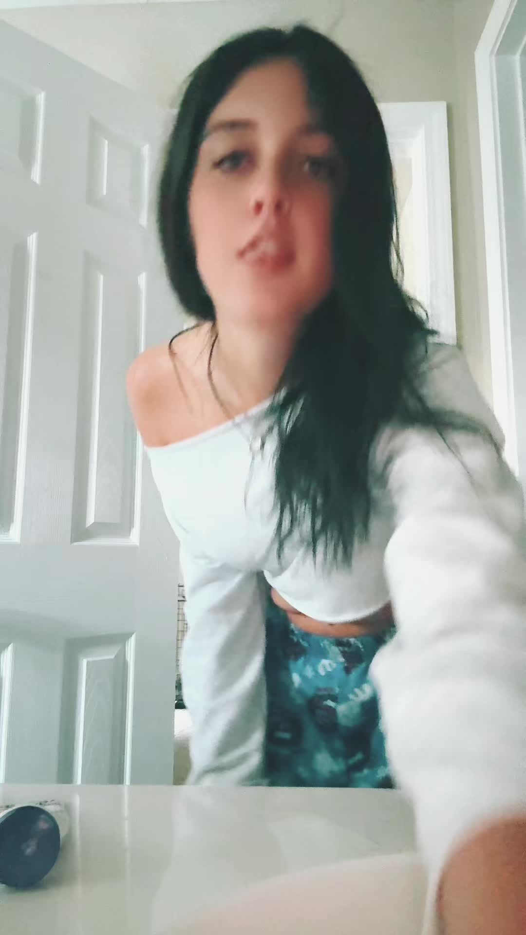 @CC 🤫