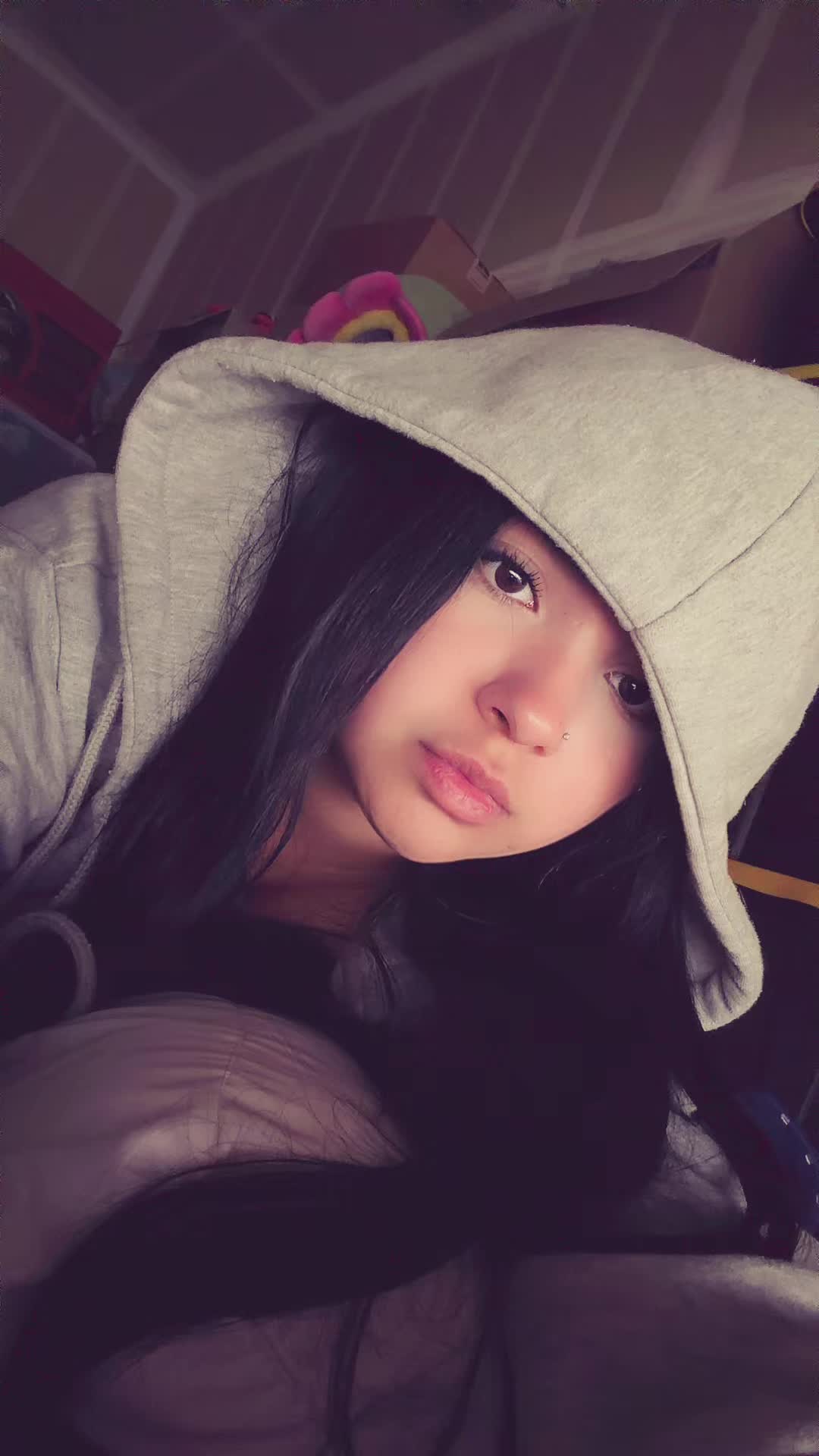 @arielala