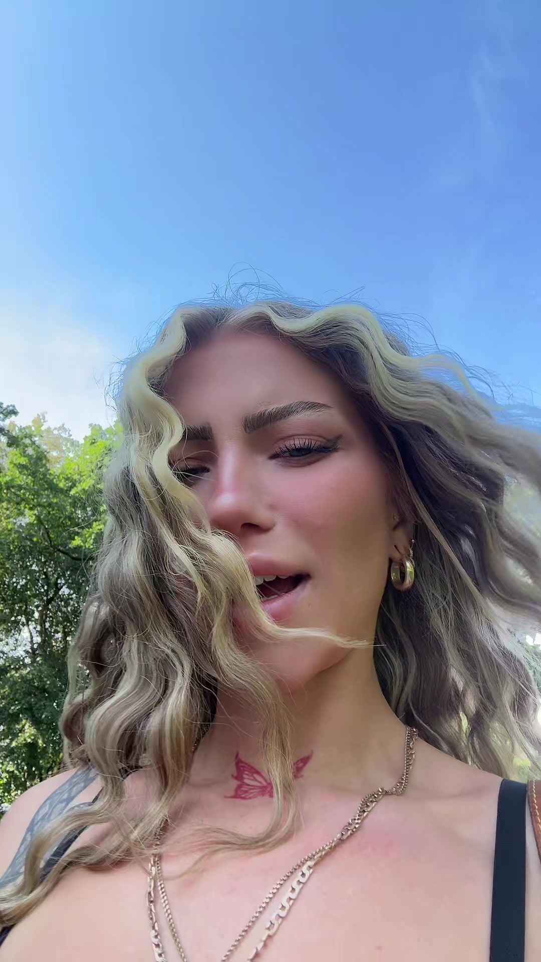 @QUEENV