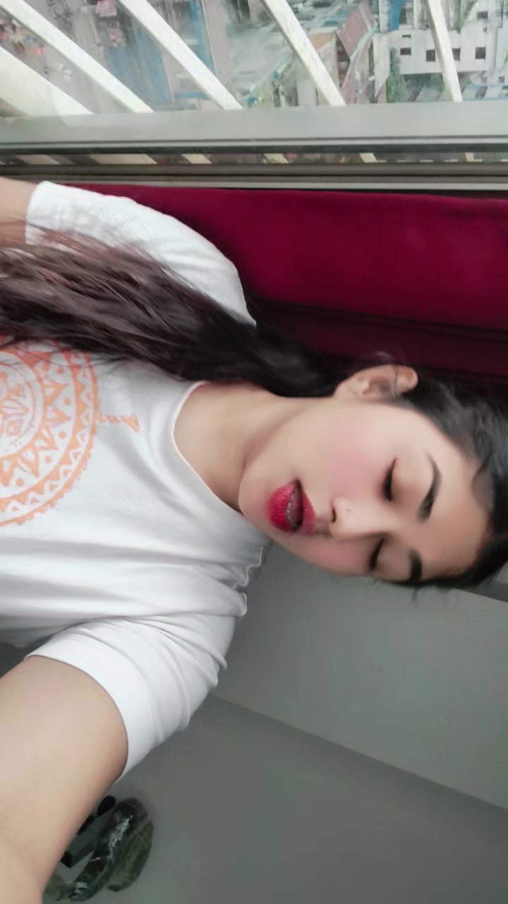 @Odhora