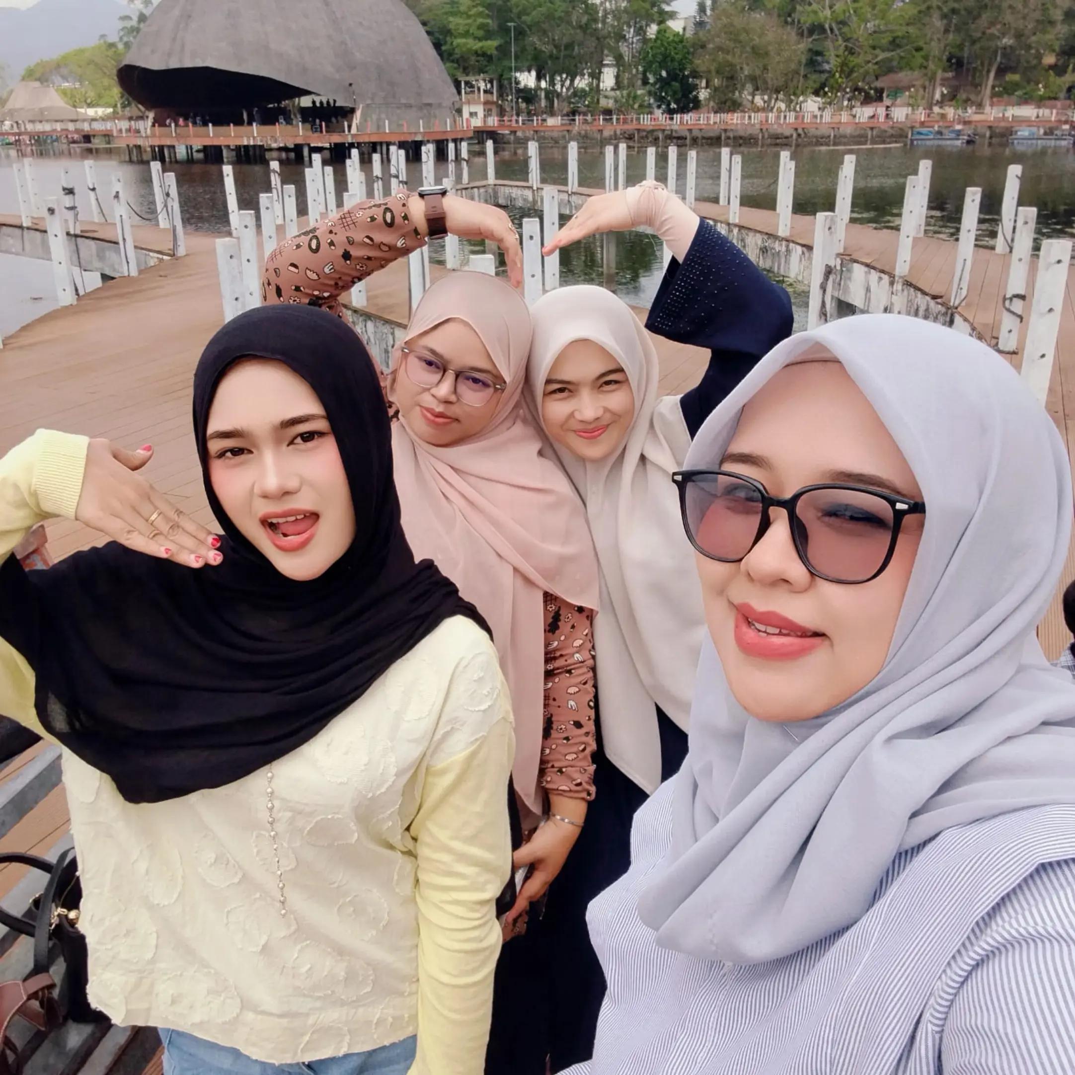 @Anisa