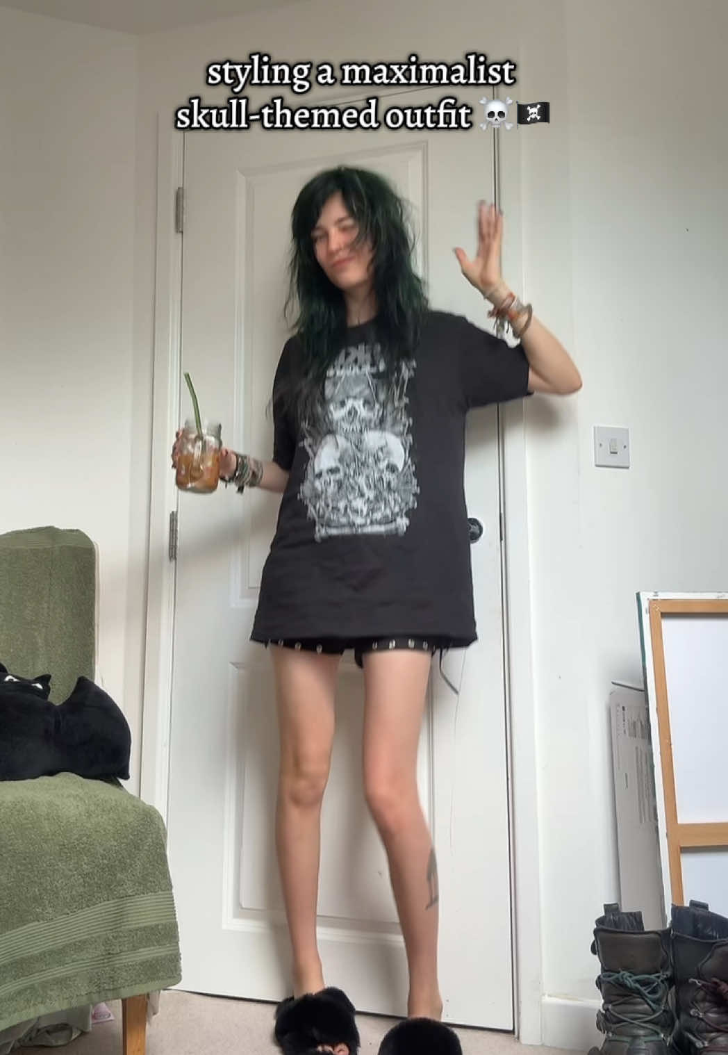 @bee ˚₊‧⁺⋆♱🦇