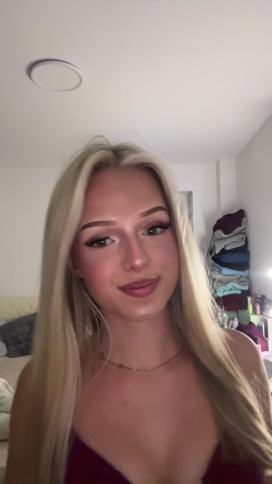@𝐙𝐨𝐞𝐲