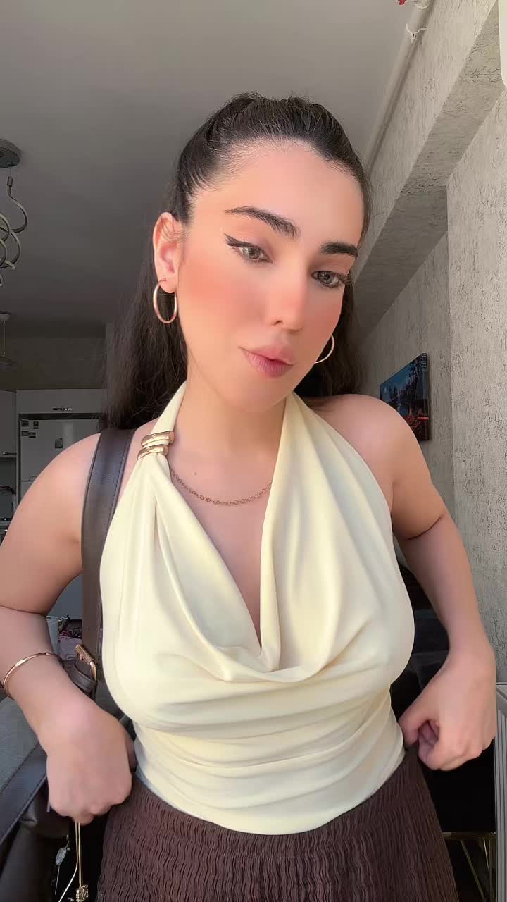 @👀
