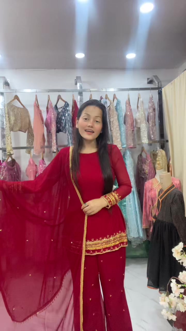 @Sharon&rsquo;sboutique