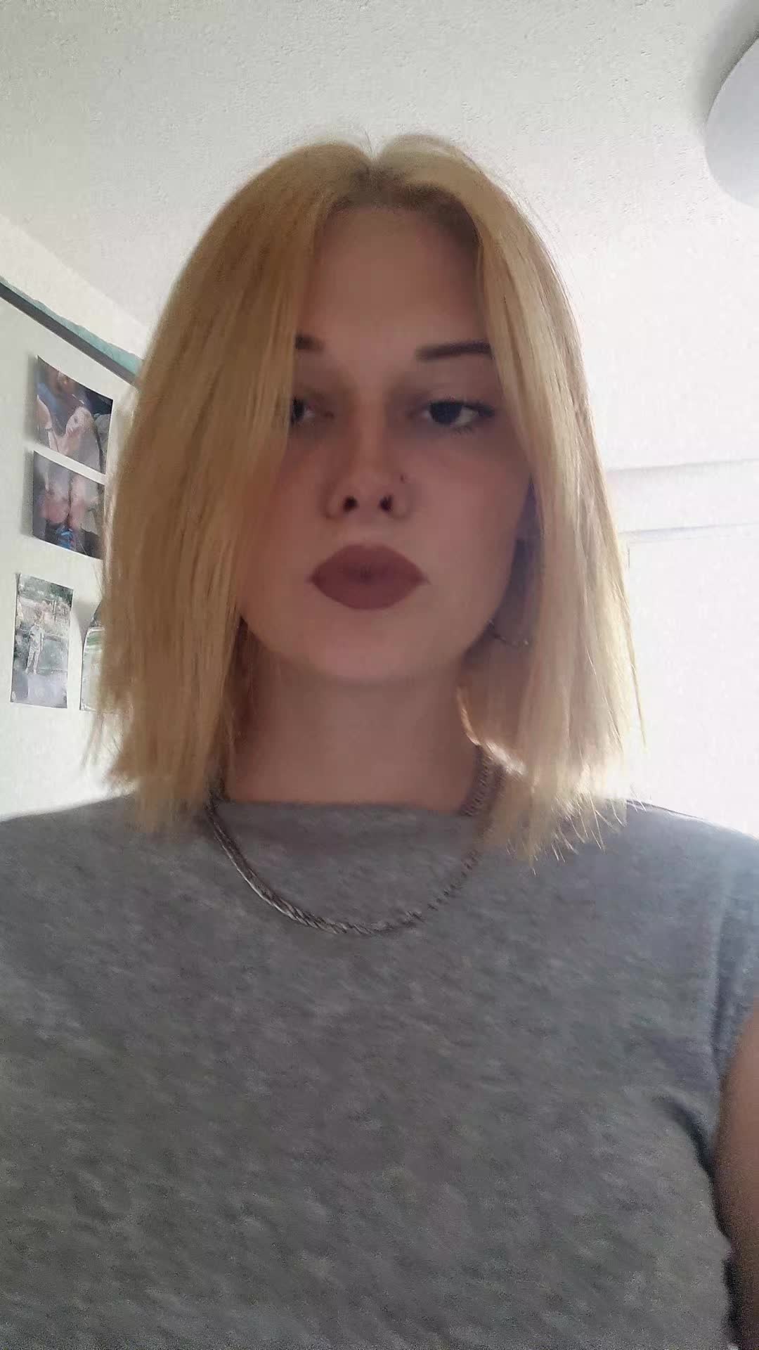 @Lara