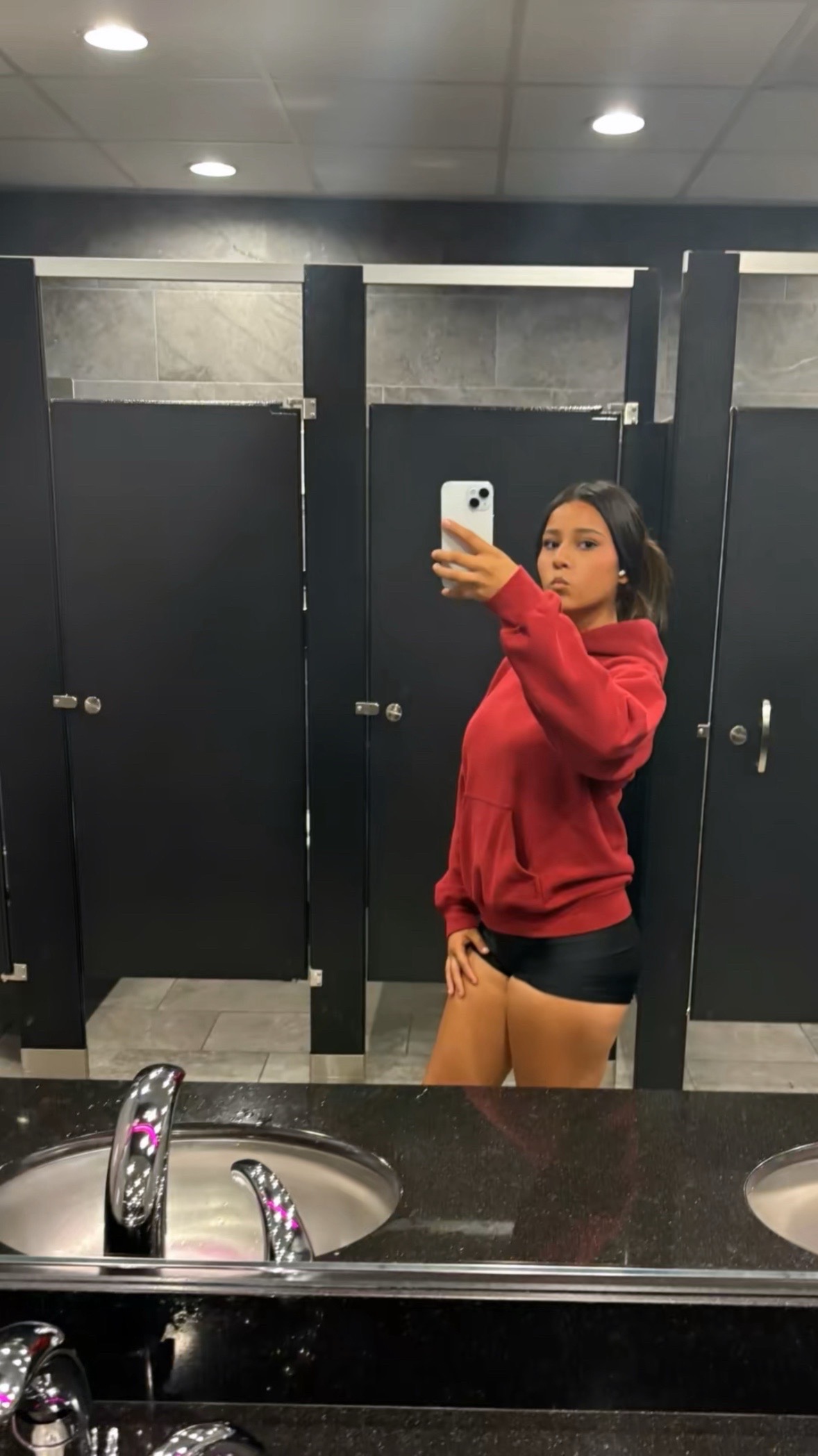 @🦖