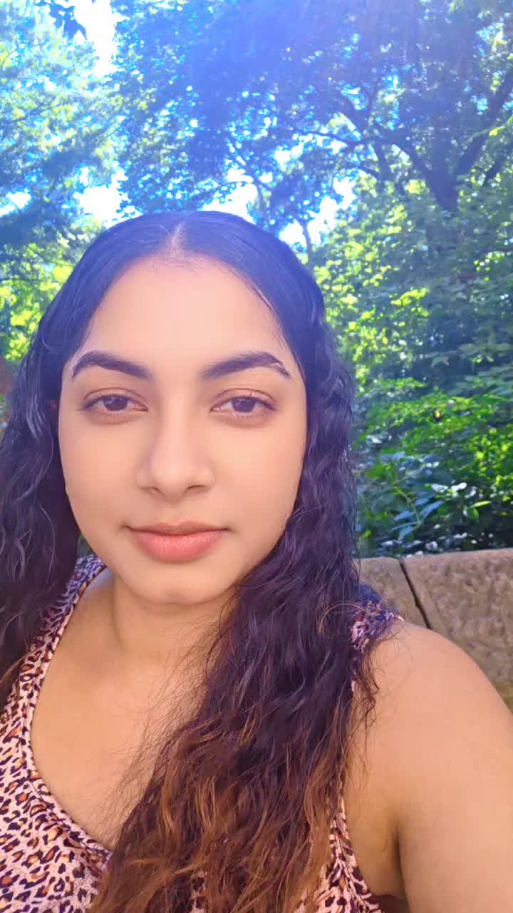 @Bella