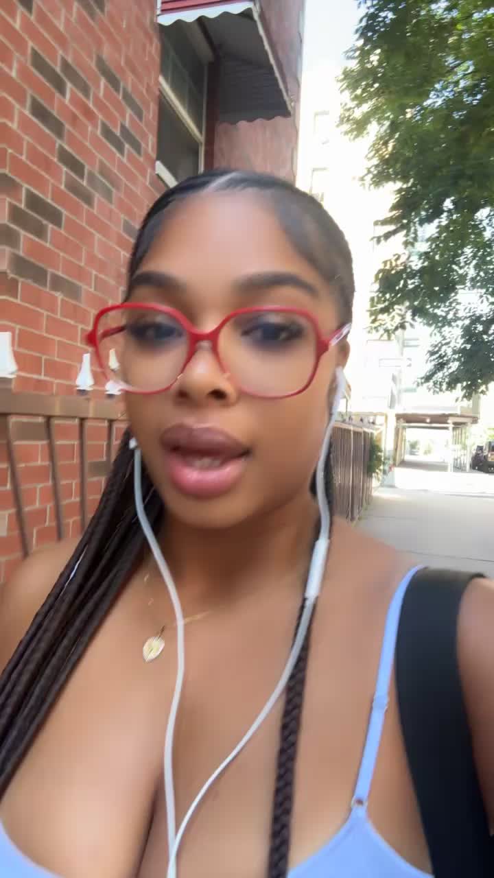 @Prettyincharge