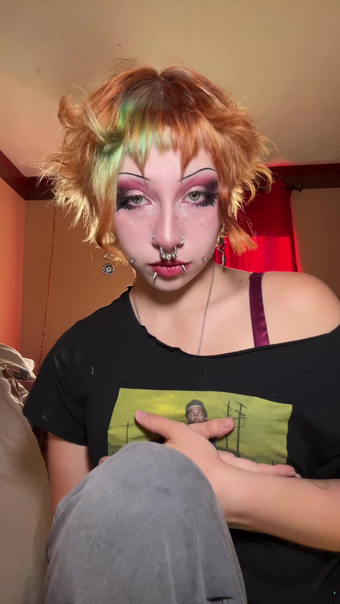 @fawna 🖤🖤🦷