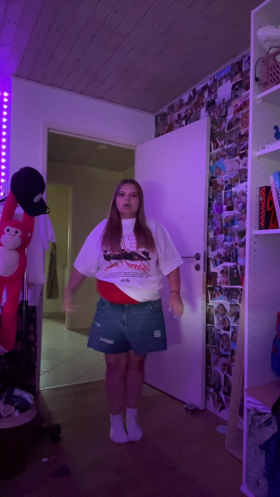 @𝒜<3🧸