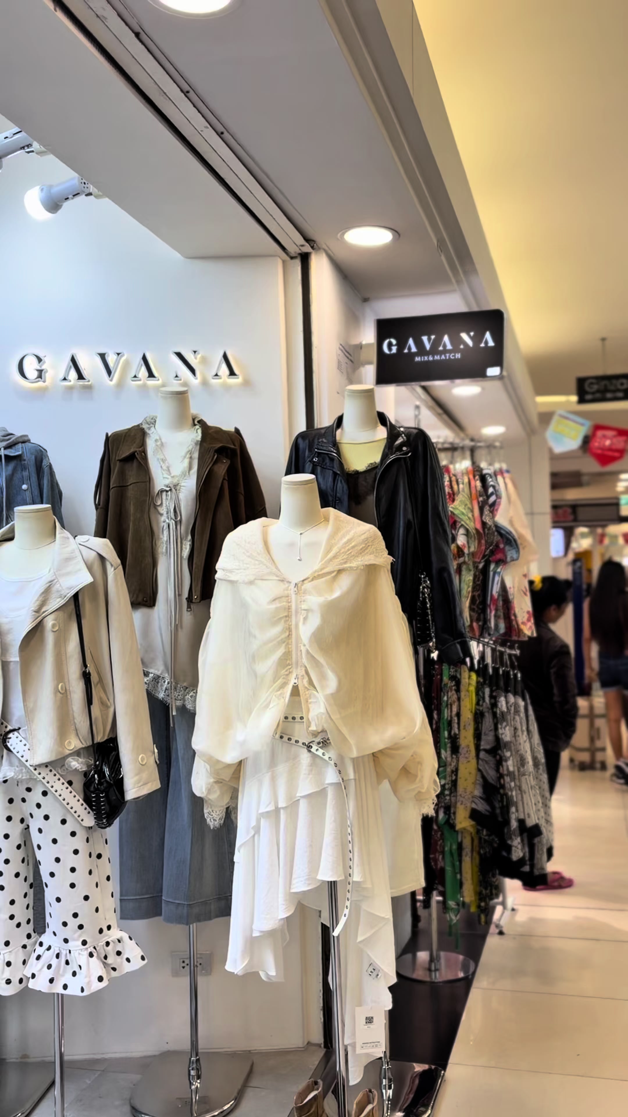 @Bangkok Finds by MC on 🔵