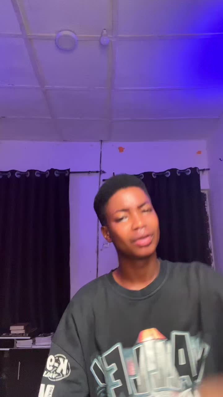@UMAR💫✨