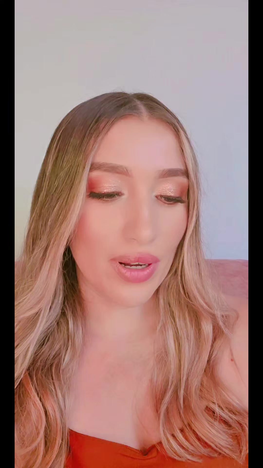 @OJITOS🇨🇴👀🇨🇷
