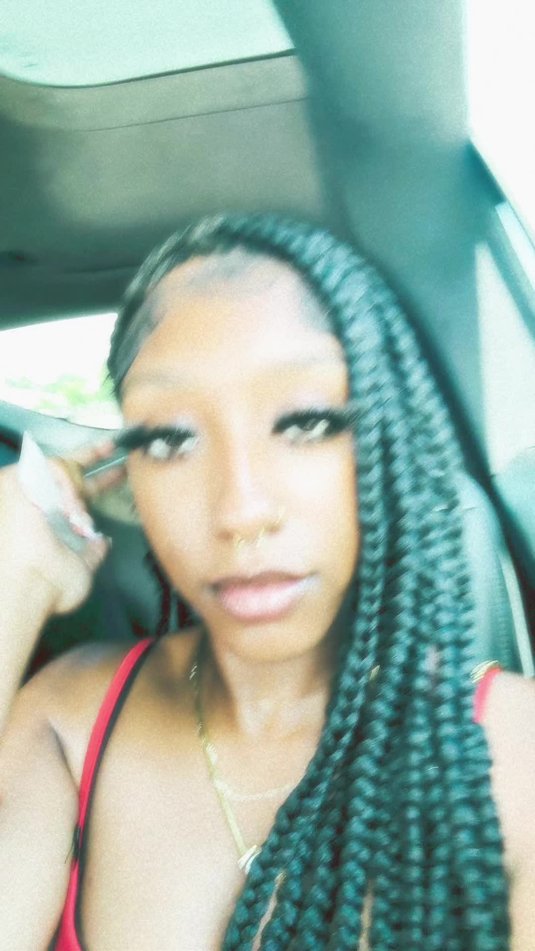 @sarahfreakingglynn