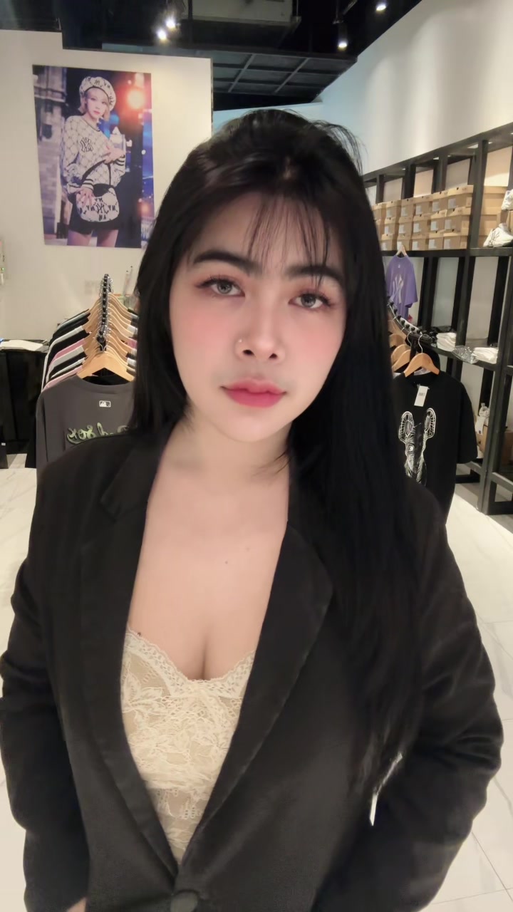 @เมย์ เสาวณีย์ 🖤