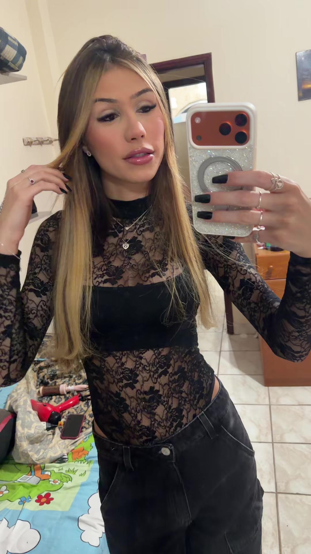 @manuellaollv