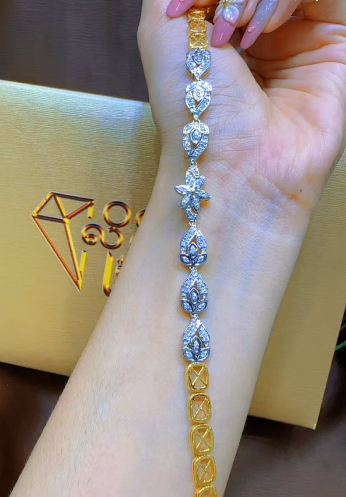 @LillyDiamond&JewelleryHouseYGN