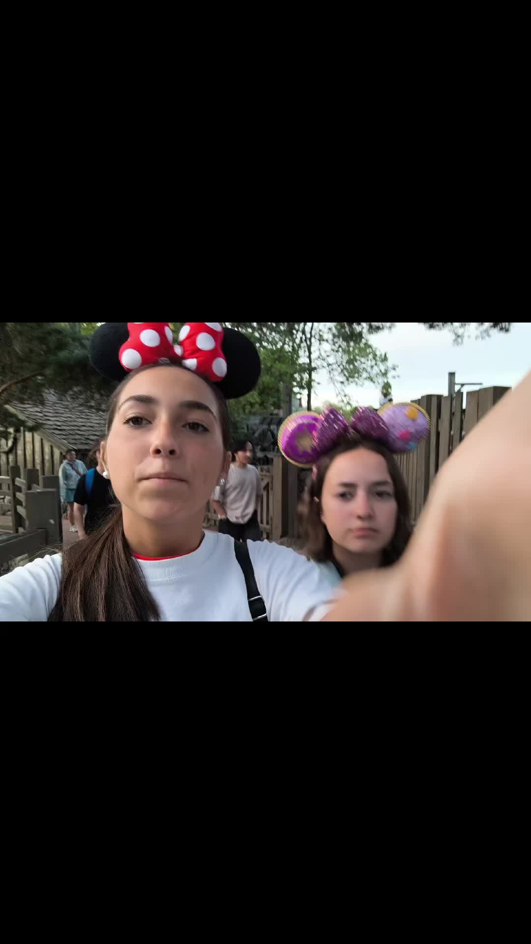 @⁷