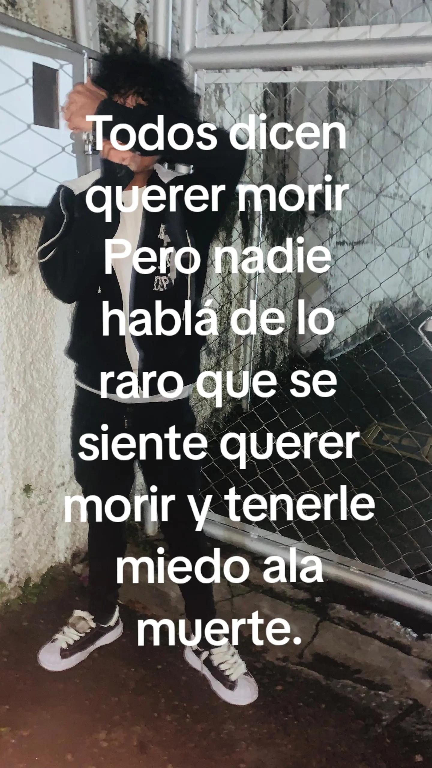 @448iloveebolws