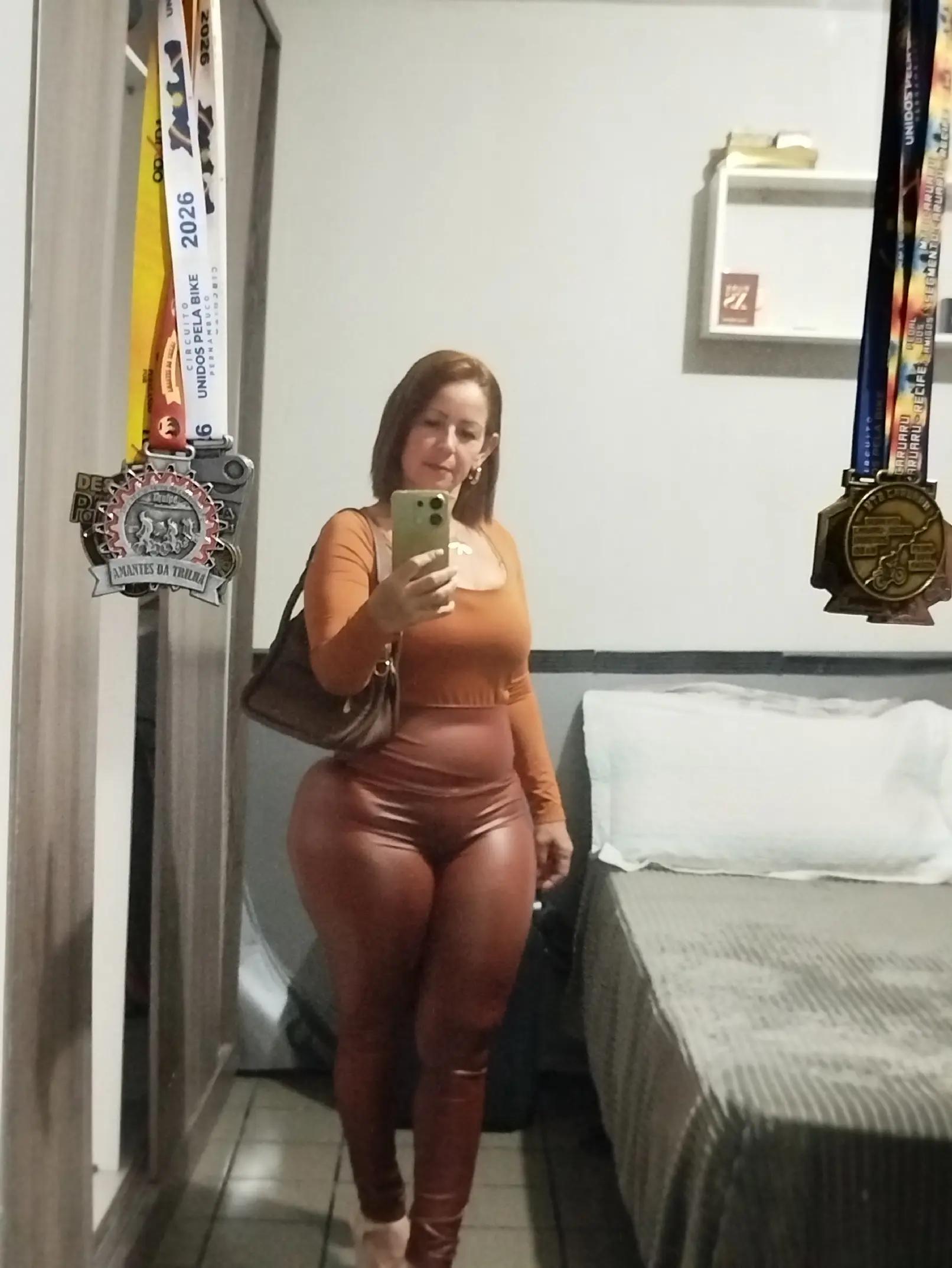 @suzycleiaferreira