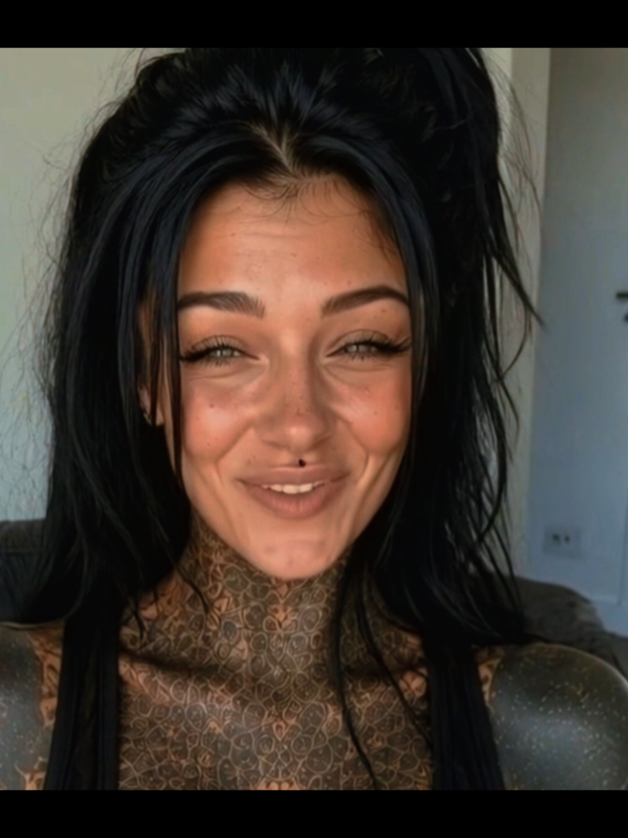 @AlinaLush