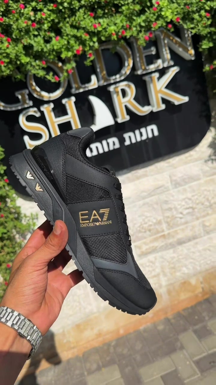 @🦈 GOLDEN SHARK  🦈