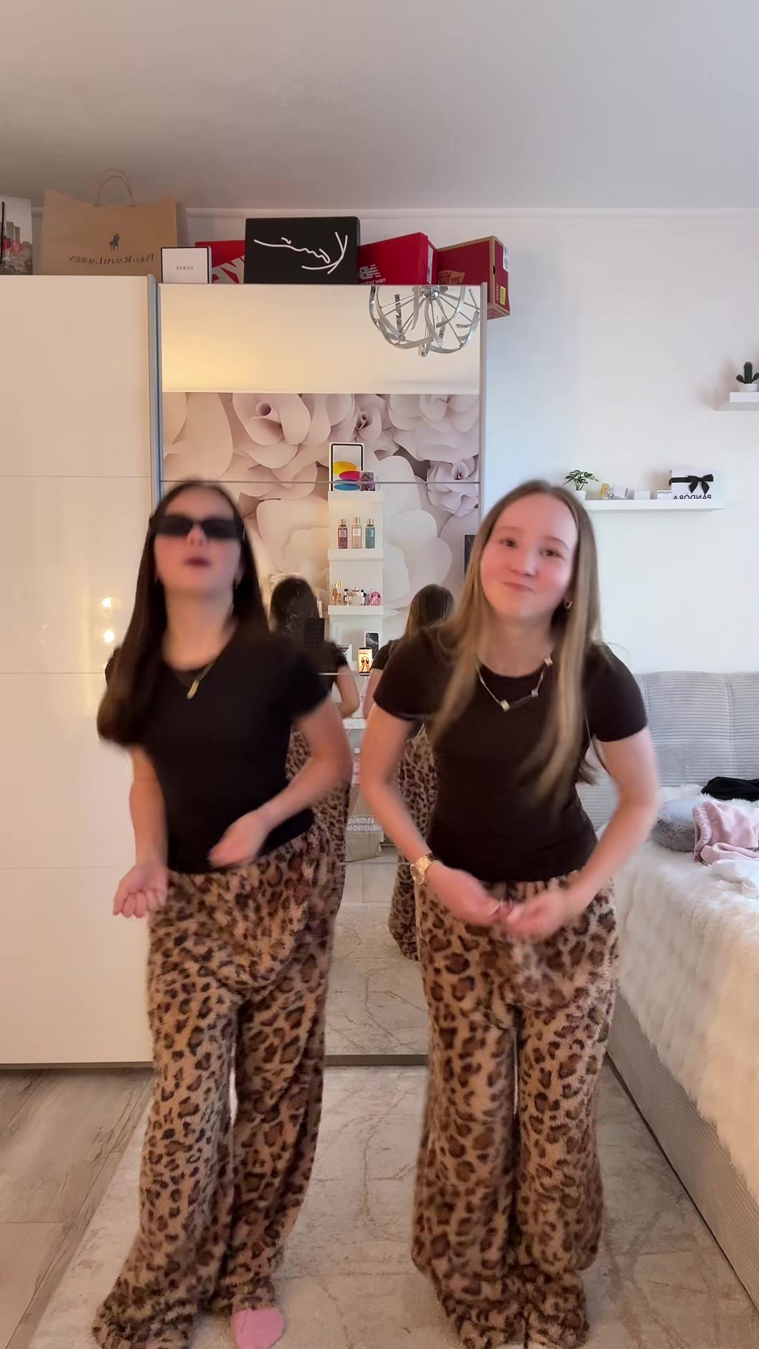 @𝐿𝑎𝑛𝑎