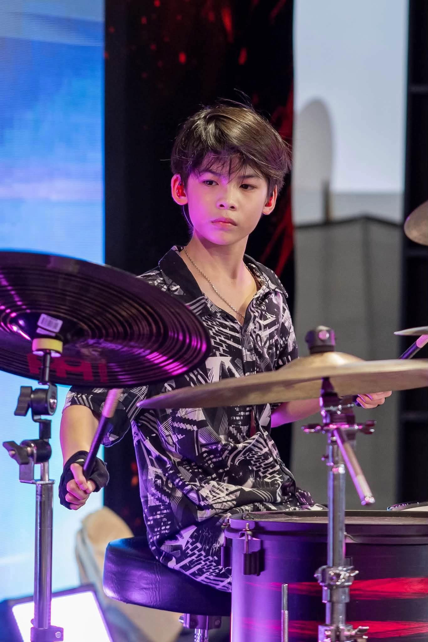 @leoboy_drummer