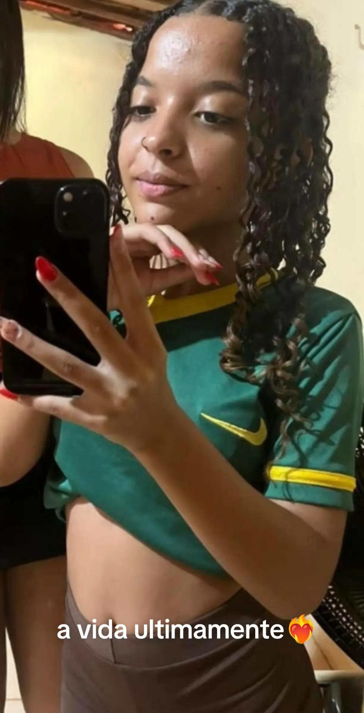 @Mariahozana_