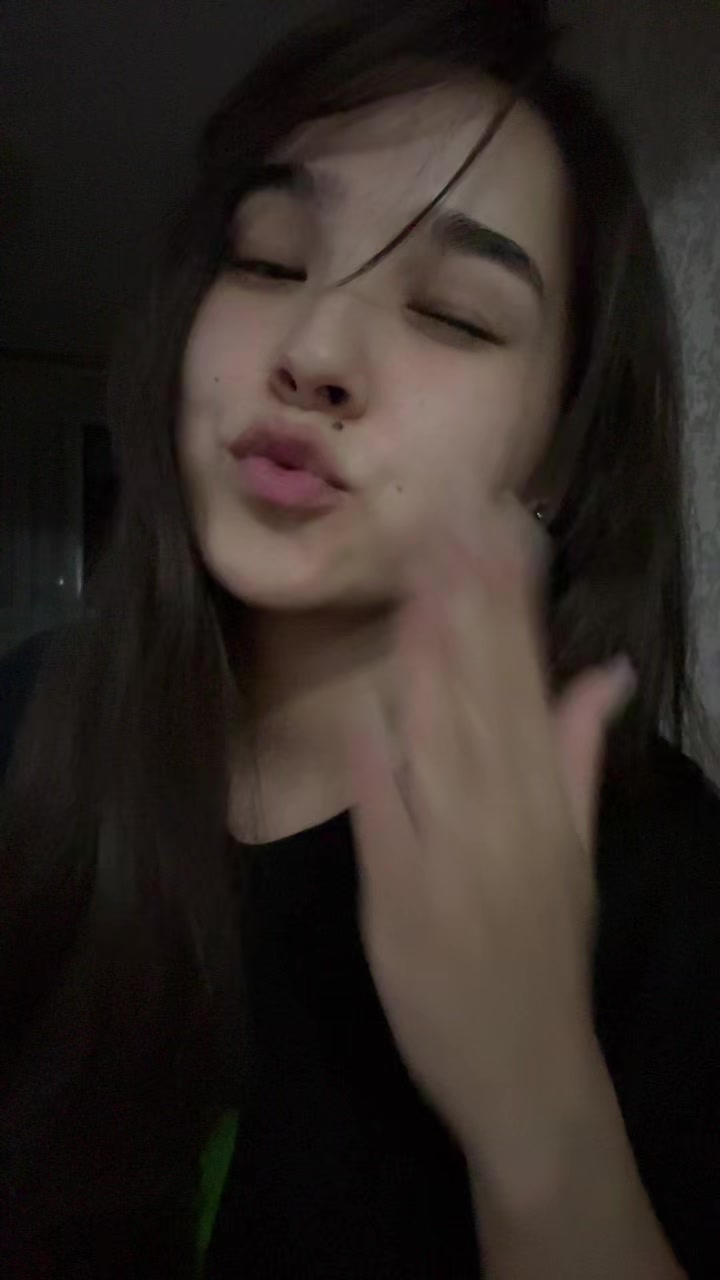 @Жанёка