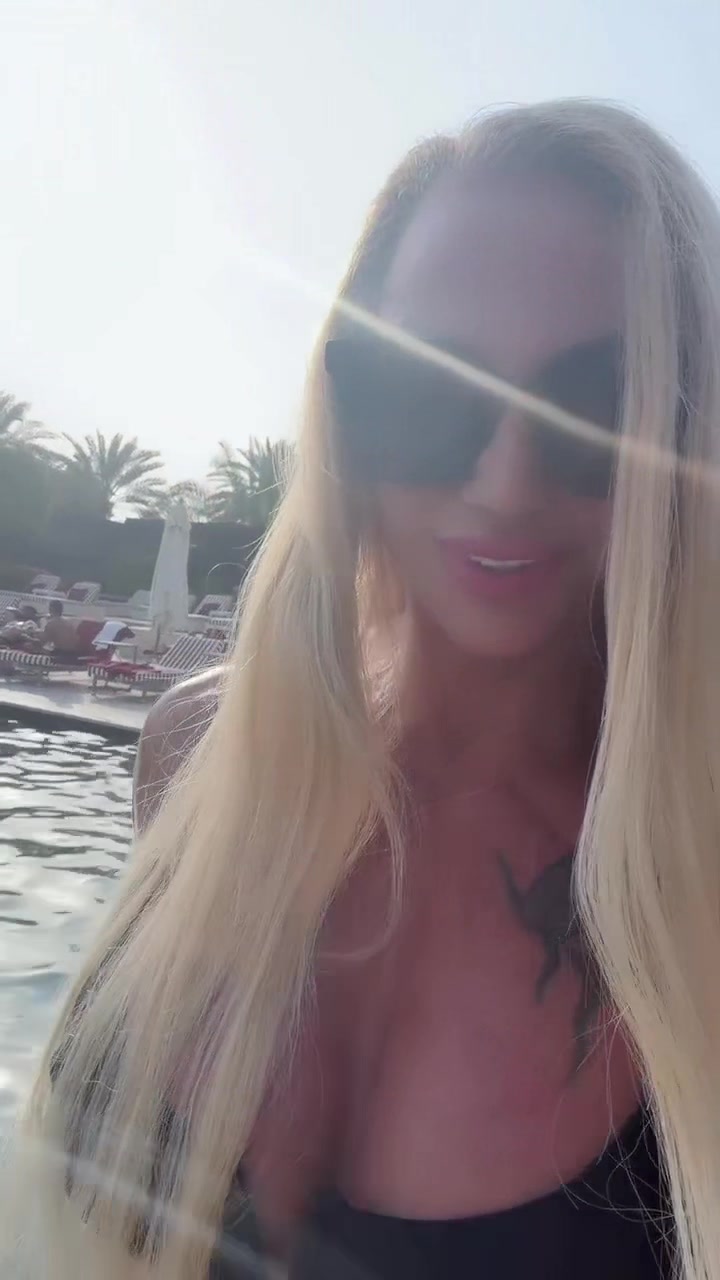 @Angela Zisi