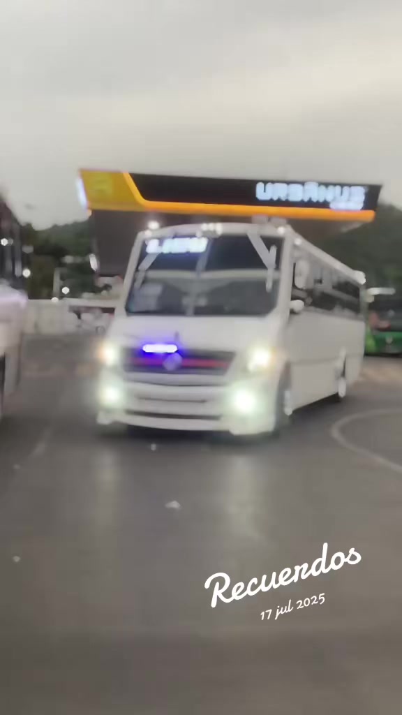 @𝐵𝑢𝑠𝑒𝑠 𝑂𝑓 𝑇𝑢𝑛𝑖𝑛𝑔