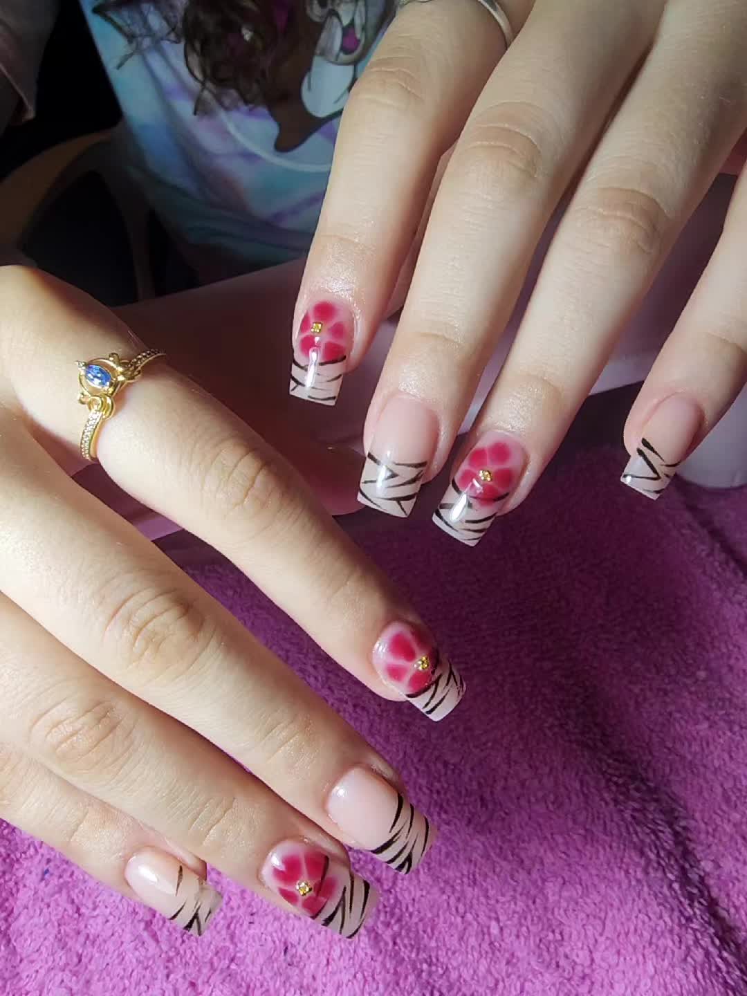 @Mary_nails