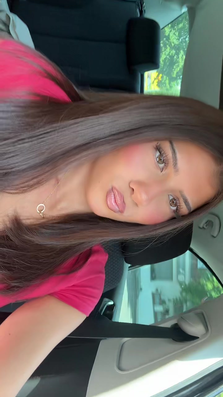 @𝒍𝒂𝒓𝒂🪽