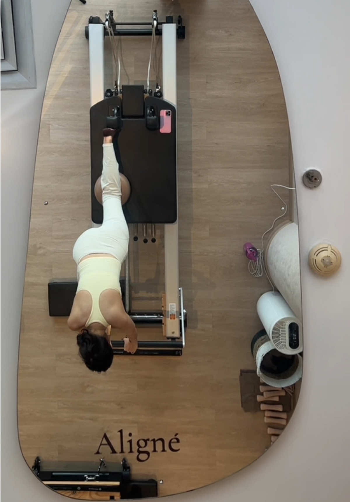 @jesslynastrella
