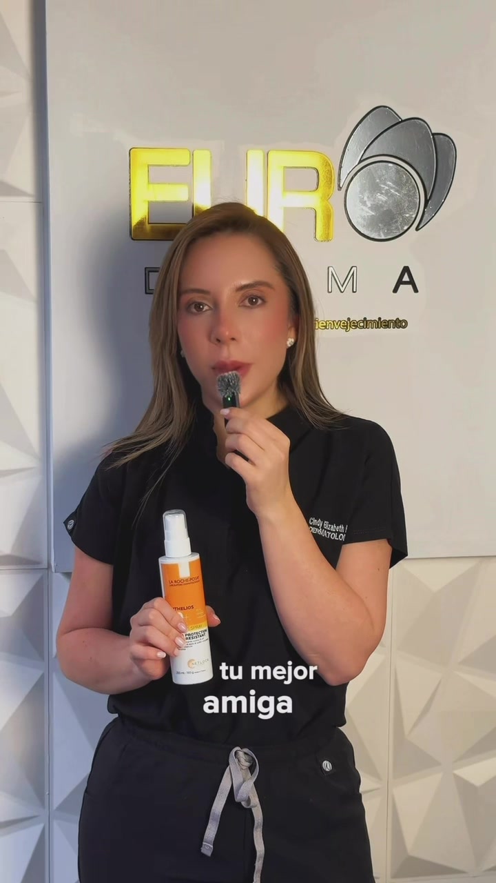 @Dermat&oacute;loga Cindy Burbano